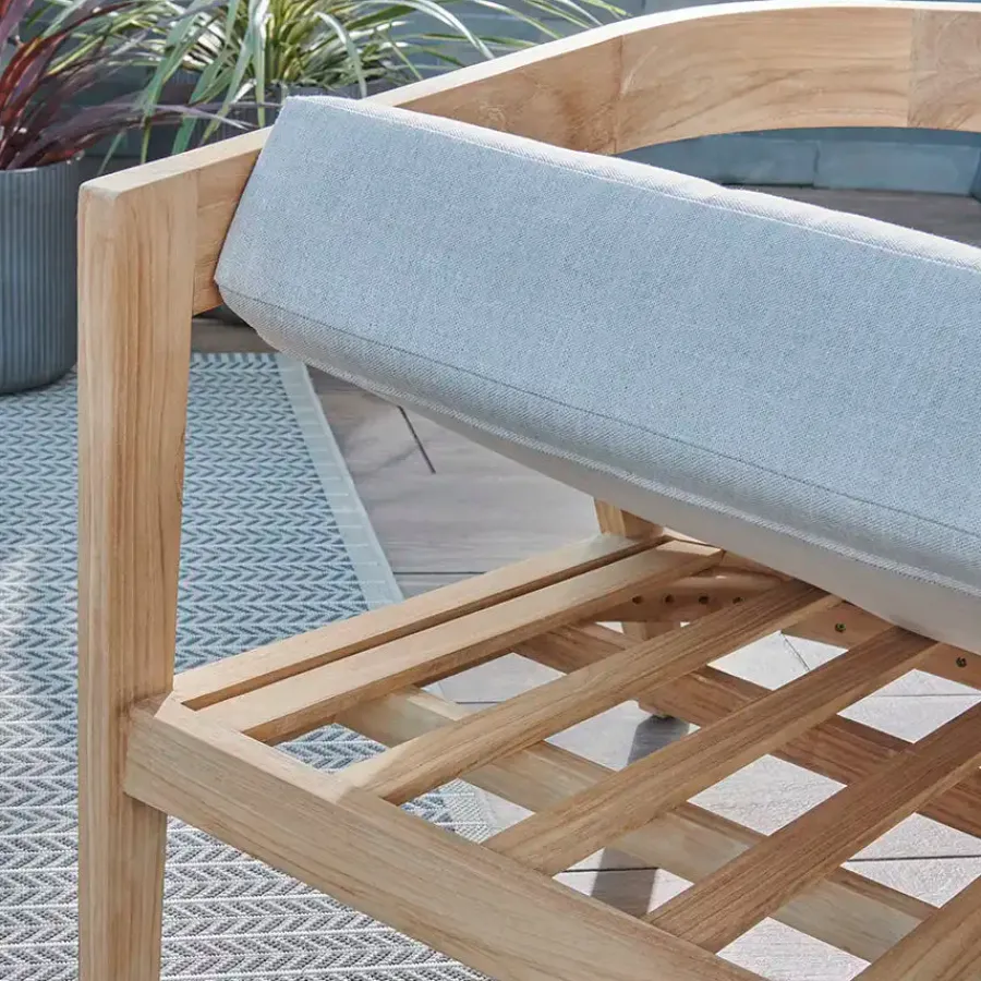 New Kubu Lounge Chair Chairs